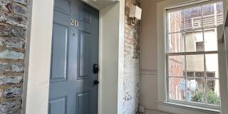 Charming 2 Bed 1 Bath Apartment in Downtown Fredericksburg Gallery 1