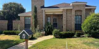 873 Cloverleaf Lane Gallery 1