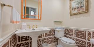 2443 Windsor Way Court Gallery 21