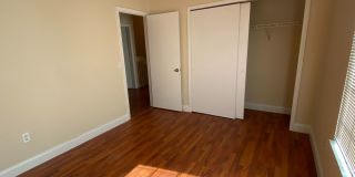 Adorable 3 bedroom / 2.5 bath town home with newly remodeled kitchen! Gallery 15