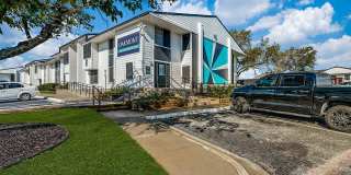 Oakmont Gallery 26