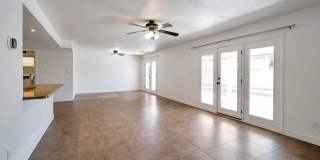 Amazing Tri-level close to ASU with Pool Gallery 18