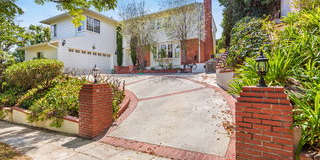 9808 Hillgreen Place Gallery 1