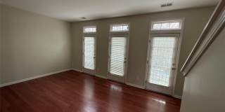 13820 Hill Street Gallery 7