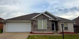 1102 Red Oak Drive Gallery 1