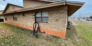 2 bedroom, 2 bath Gallery 1