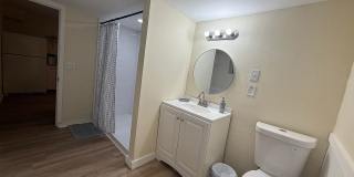 Room in 5 Bedroom Home in College Park Gallery 3