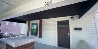 608 E 2nd St - 3 Bed/3.5 Bath - Close to Campus! Gallery 2