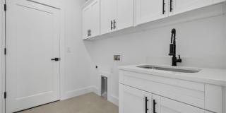 208 PEMBROKE ST Gallery 16