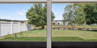Large 4 bedroom home in Oakleaf Gallery 41