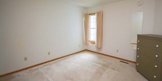 One Level Living in this 2br Townhome! Gallery 8