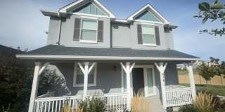 Beautiful Townhome with Fenced Yard! Beautiful Townhome with Fenced Yard! Gallery 1