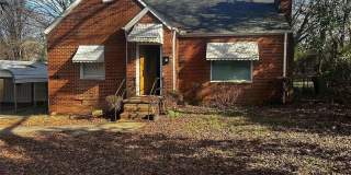 Room in 3 Bedroom Home at Crispin Ave Gallery 11