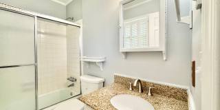 Updated 3 Bedroom Convenient to W Friendly Ave & New Garden Rd! Gallery 20