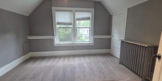 2 bed/1 bath, Single-family Home! Modern and spacious with off-street parking and a relaxing backyard Gallery 20