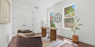 5011 Hayvenhurst Avenue Gallery 22