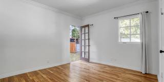449 N Sweetzer Ave Gallery 11