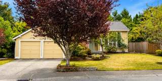Beautiful Summer Ridge Home in Sammamish – Spacious, Updated & Fenced Yard Gallery 1