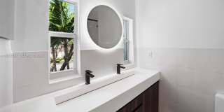 5237 La Gorce Drive Gallery 18