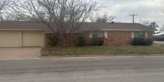 stunning 2-bedroom, 1-bathroom Gallery 1