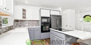 Spacious 4 Bedroom with Two Car Garage and Balcony Gallery 4