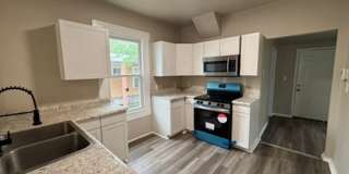 Corner-Lot Home in Denver Heights, Near I-10 – Move-In Ready with Spacious Yard & Updates Gallery 7
