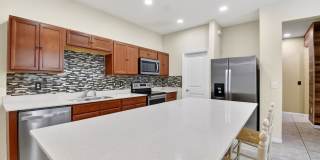 Charming 3/2.5 with 2 car garage for rent! Gallery 1