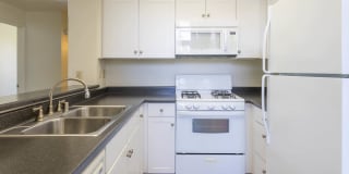 Vista Del Lago Gallery 28