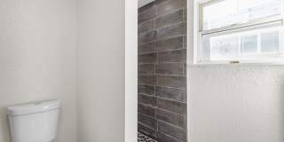 1807 S 9TH Street Gallery 7