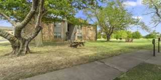 Cleburne Plaza Gallery 13