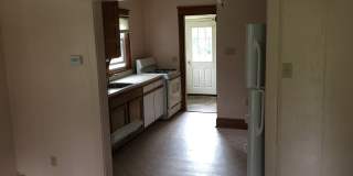 Cozy 1+ Bedroom Bungalow in West York SD Cozy 1+ Bedroom Bungalow in West York SD Gallery 6