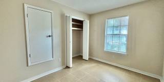 Cozy 2 bedroom Duplex Gallery 10