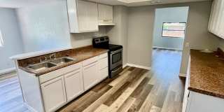 HUGE Dade City 3BR/1BA/1 Car Garage Home w/Tons of Living Area! NO APPLICATION FEE! Gallery 4