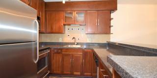 Two Level (1BR/1BTH) Condo in Gables on Tuckerman!! Gallery 7