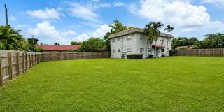811 NW 6 Avenue - 4 Gallery 22