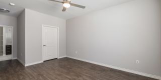 Pecan Grove Gallery 15