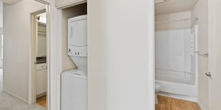 Schooner Bay Apartment Homes Gallery 16