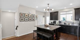 Spacious 3BR Townhome in North Brunswick Gallery 11