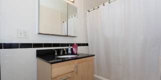 Renovated Apt in Packard's Corner! $500 Utility Rebate with Promo! H/HW Included Gallery 7