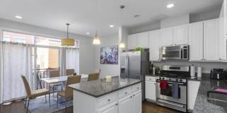 720 West Evergreen Ave. Gallery 1