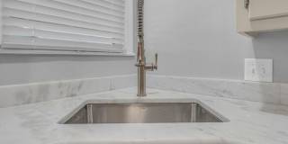 Newly Updated 2BD 1BA Duplex Home - Available Now! Newly Updated 2BD 1BA Duplex Home - Available Now! Gallery 15
