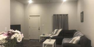 1613 West Nettleton Avenue - B Gallery 1
