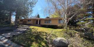 Beautiful home in Southwest Reno's Lake Ridge Shores East! Gallery 1