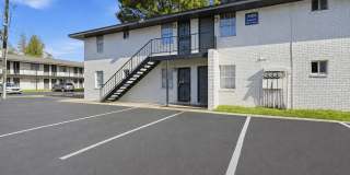 Creekside Meadows Apartment Gallery 2