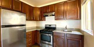 UPDATED, Spacious 1BR! DECK! STAINLESS APPLIANCES! HARDWOOD! Gallery 1