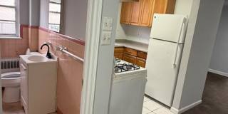 Large 2-Bedroom Home with Washer Dryer Spacious Living Dining Areas! Large 2-Bedroom Home with Washer Dryer Spacious Living Dining Areas! Gallery 1