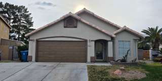 Beautifully kept 3 bedroom 2 bath single family home near the Centennial Hills area. Gallery 1
