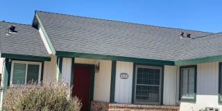 Charming 2 Bedroom + Office Home for Rent in Sacramento Gallery 3