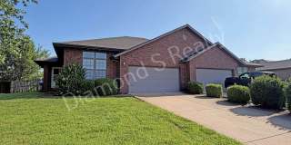 Beautiful All Brick Home Available! Gallery 1