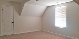 Large 4 Bedroom Home in Towne Pointe! Showings Coming Soon!!! Gallery 42